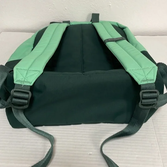 NWOT Columbia Trek Backpack - Picture 3 of 7